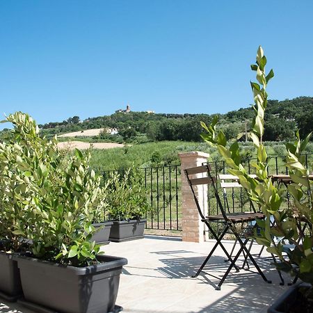Queen Appartamenti E Camere Campofilone Buitenkant foto