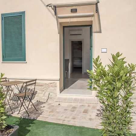Queen Appartamenti E Camere Campofilone Buitenkant foto