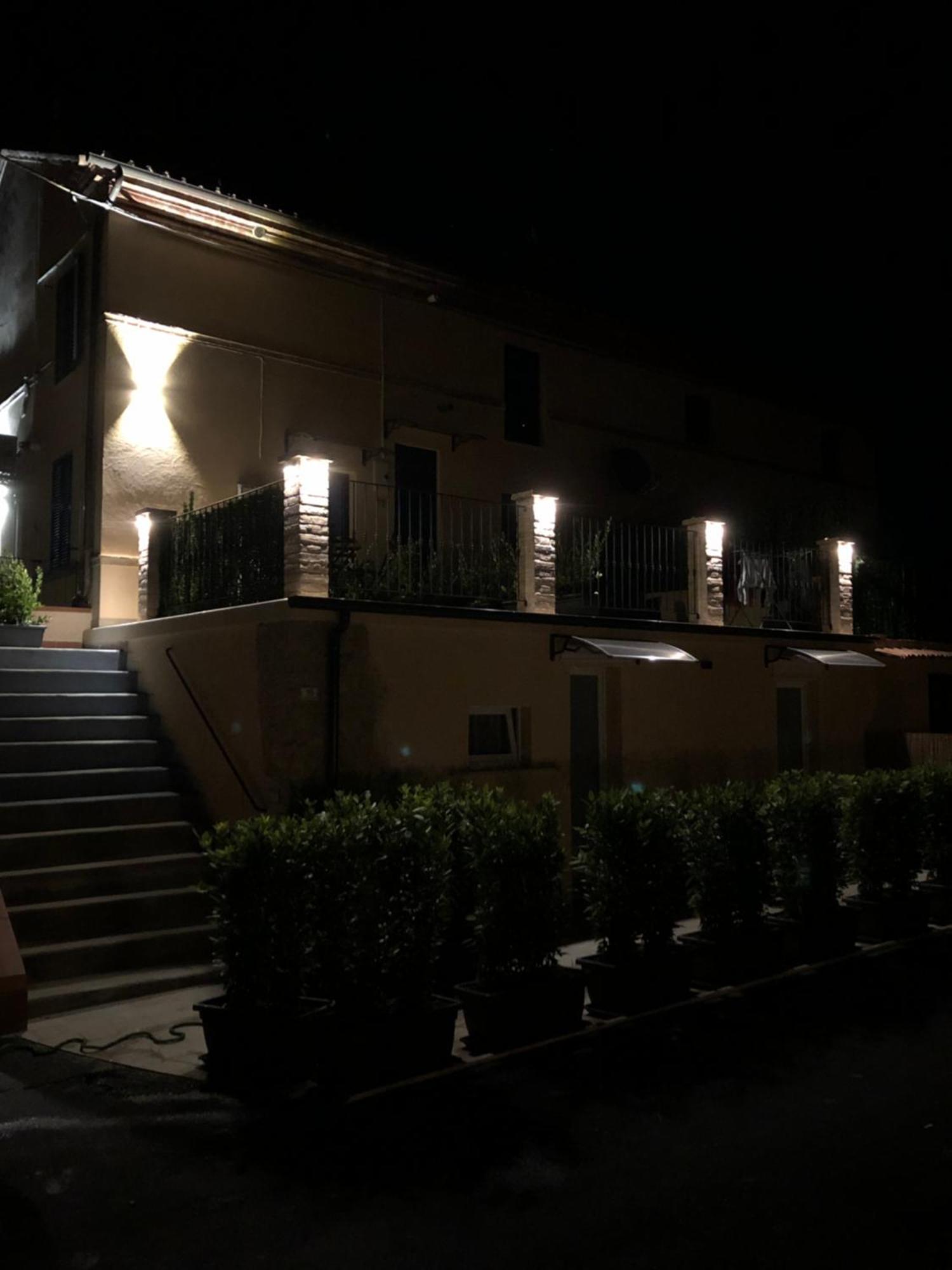Queen Appartamenti E Camere Campofilone Buitenkant foto