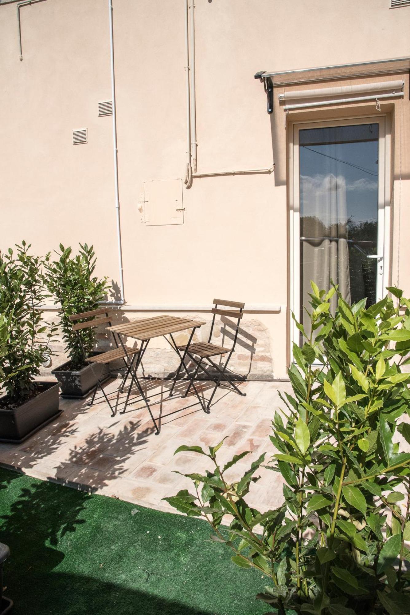 Queen Appartamenti E Camere Campofilone Buitenkant foto