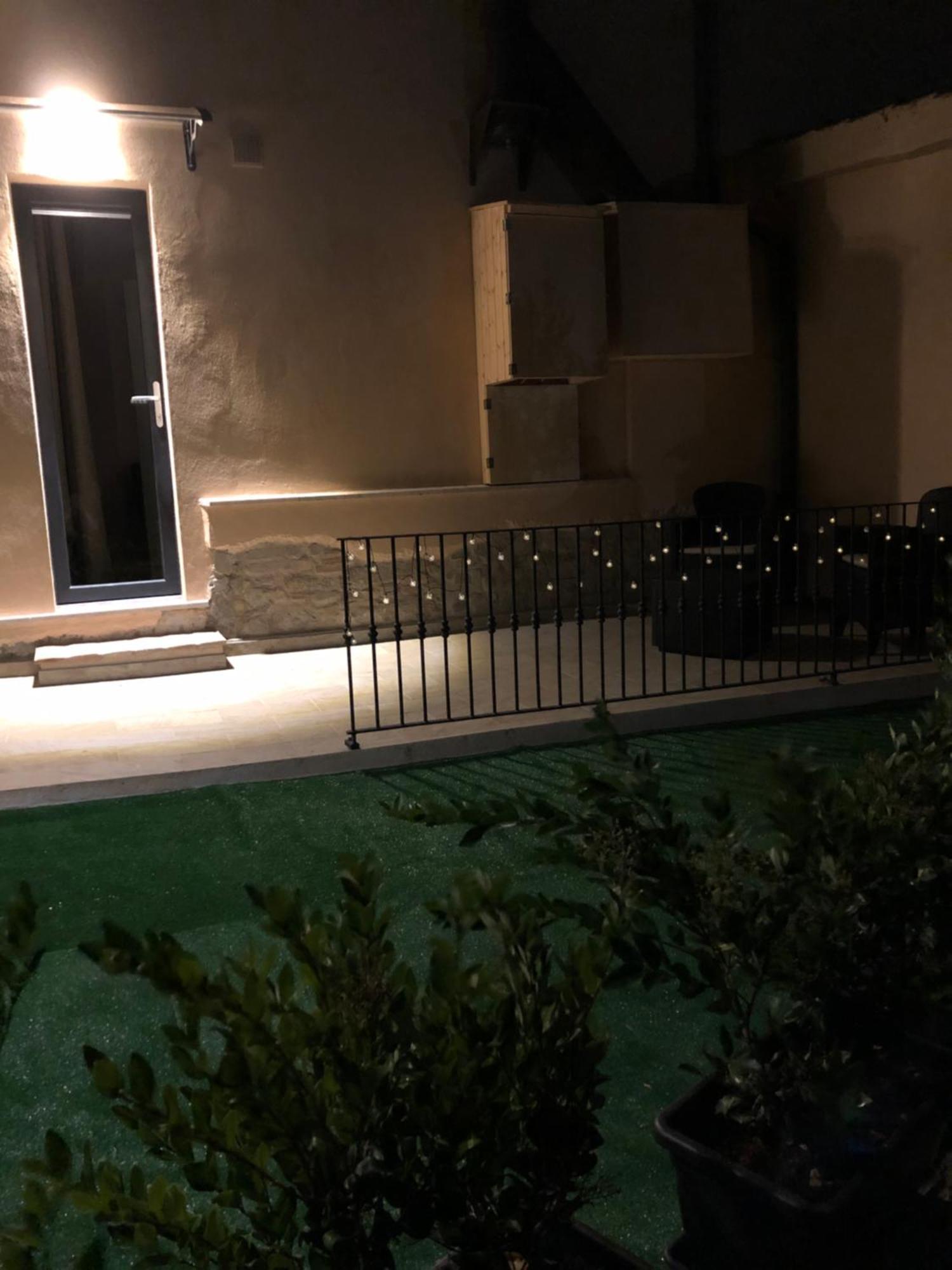 Queen Appartamenti E Camere Campofilone Buitenkant foto